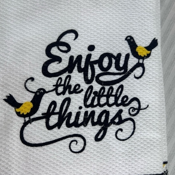 Colordrift Kitchen Towels Yellow Black Flowers Birds 18" x 28" Set of 2 NEW - Picture 2 of 7